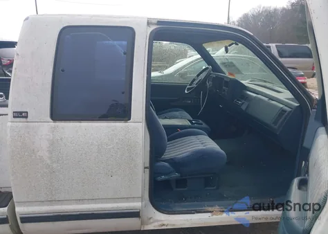 1993 GMC Sierra C1500 from USA, damaged, VIN 2GTEC19K3P1518691